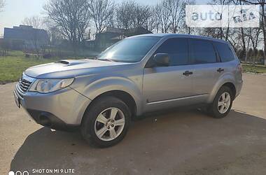 Позашляховик / Кросовер Subaru Forester 2010 в 