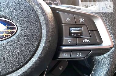 Позашляховик / Кросовер Subaru Forester 2018 в 