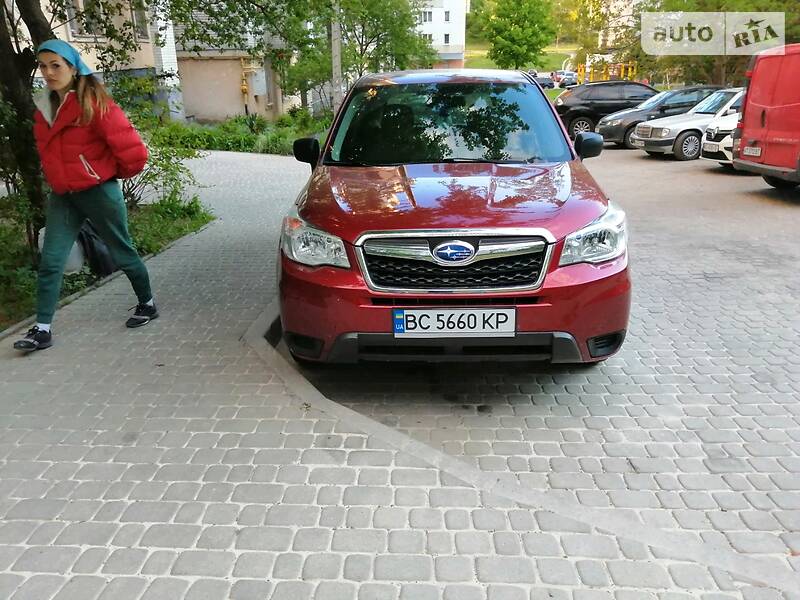 Позашляховик / Кросовер Subaru Forester 2015 в Львові