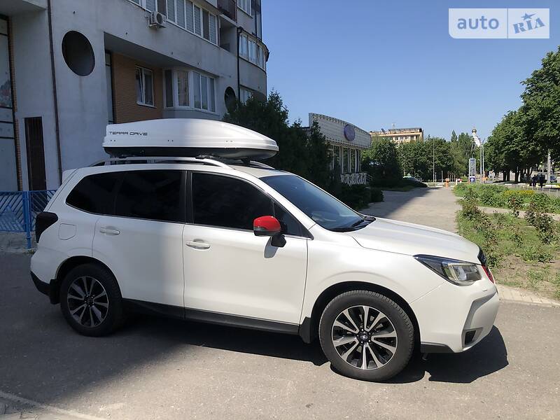 Позашляховик / Кросовер Subaru Forester 2016 в Харкові