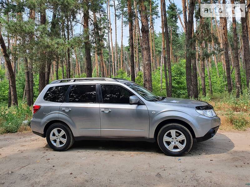 Позашляховик / Кросовер Subaru Forester 2008 в Харкові