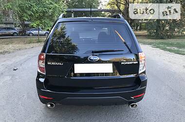 Позашляховик / Кросовер Subaru Forester 2011 в Одесі