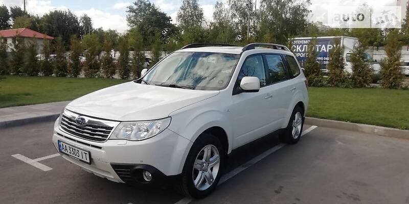 Позашляховик / Кросовер Subaru Forester 2008 в Києві