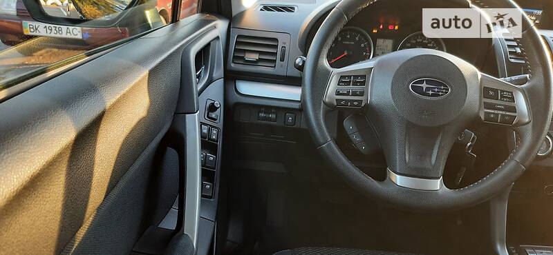 Позашляховик / Кросовер Subaru Forester 2013 в Вараші
