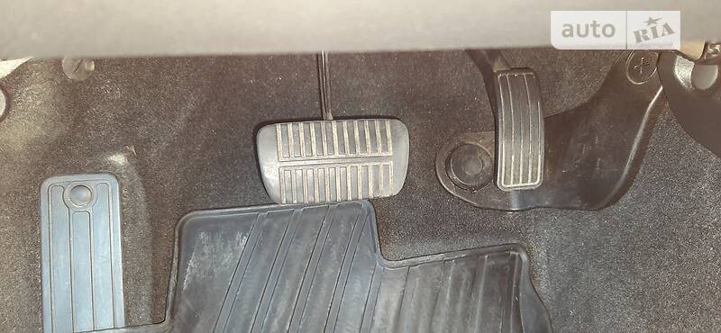 Позашляховик / Кросовер Subaru Forester 2013 в Вараші