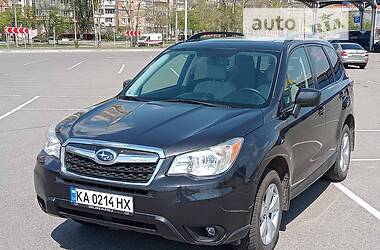 Позашляховик / Кросовер Subaru Forester 2015 в Києві