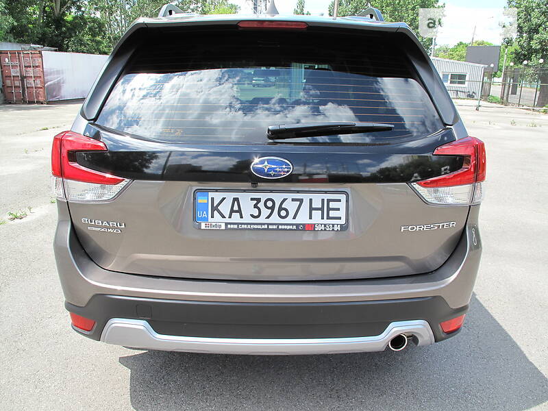 Внедорожник / Кроссовер Subaru Forester 2021 в Киеве