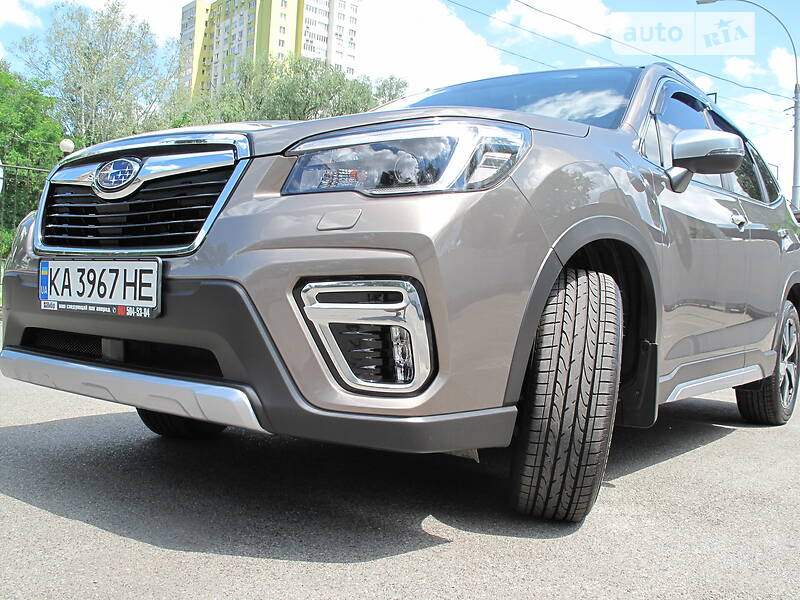 Внедорожник / Кроссовер Subaru Forester 2021 в Киеве