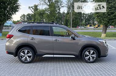 Внедорожник / Кроссовер Subaru Forester 2019 в Виннице