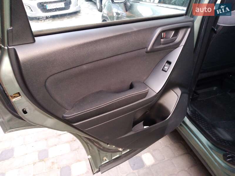 Внедорожник / Кроссовер Subaru Forester 2013 в Ходорове