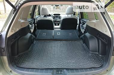 Внедорожник / Кроссовер Subaru Forester 2018 в 