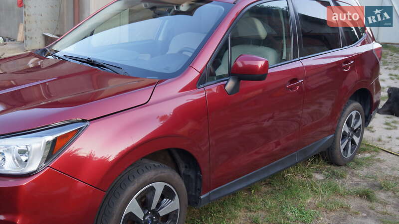 Внедорожник / Кроссовер Subaru Forester 2018 в Киеве