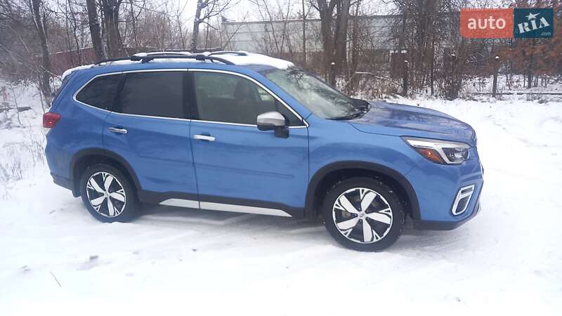 Внедорожник / Кроссовер Subaru Forester 2018 в Киеве