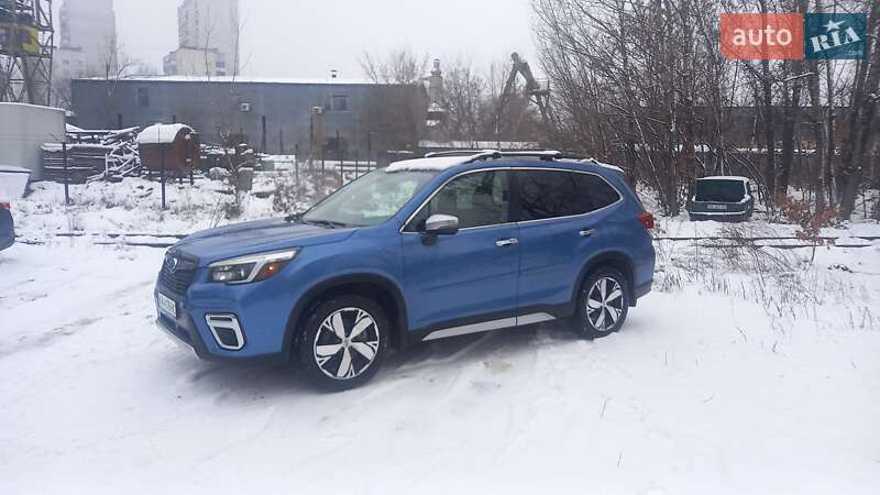 Внедорожник / Кроссовер Subaru Forester 2018 в Киеве