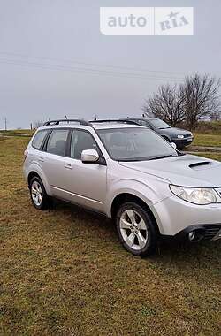 Позашляховик / Кросовер Subaru Forester 2010 в Луцьку