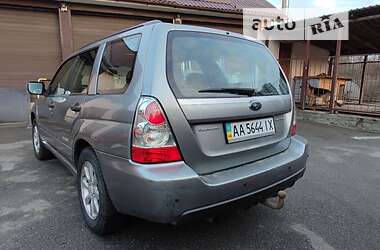 Позашляховик / Кросовер Subaru Forester 2007 в Києві