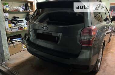 Внедорожник / Кроссовер Subaru Forester 2015 в 