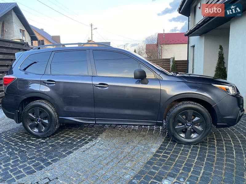 Внедорожник / Кроссовер Subaru Forester 2017 в Тернополе