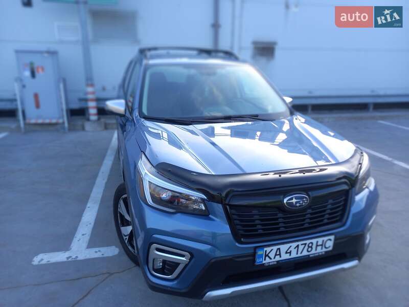 Внедорожник / Кроссовер Subaru Forester 2018 в Киеве