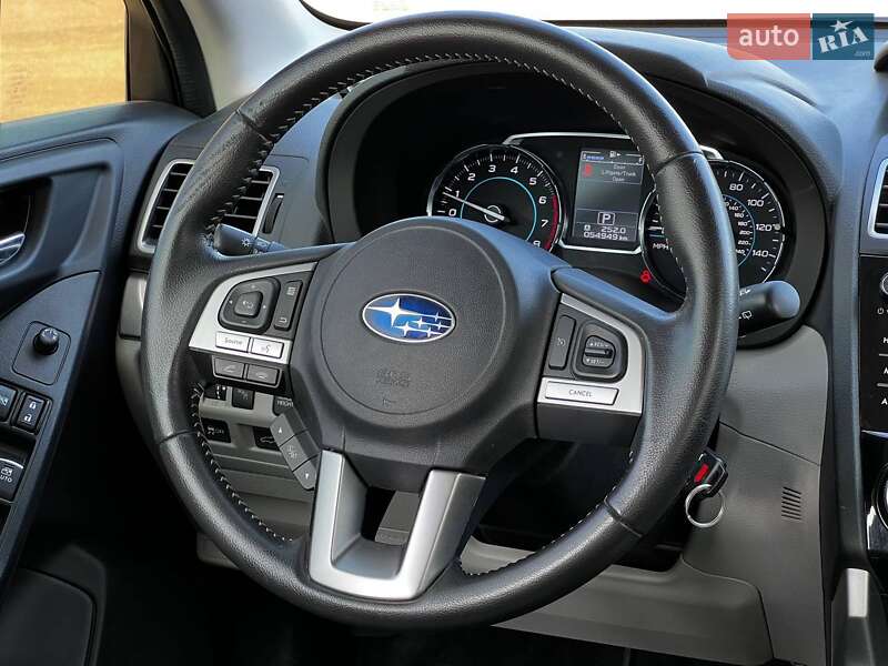 Внедорожник / Кроссовер Subaru Forester 2016 в Днепре
