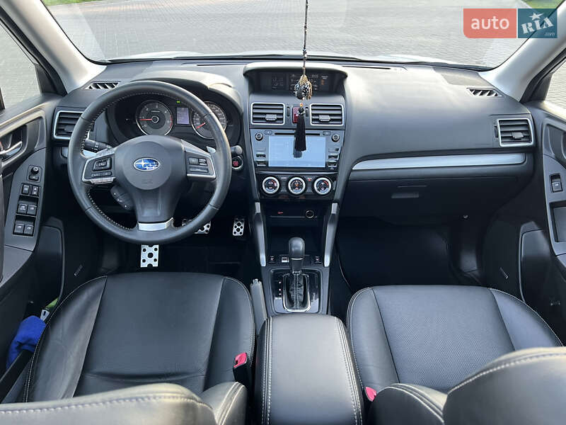 Позашляховик / Кросовер Subaru Forester 2015 в Житомирі