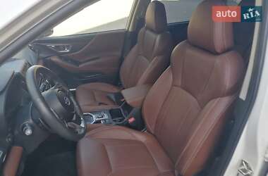 Внедорожник / Кроссовер Subaru Forester 2019 в Ровно