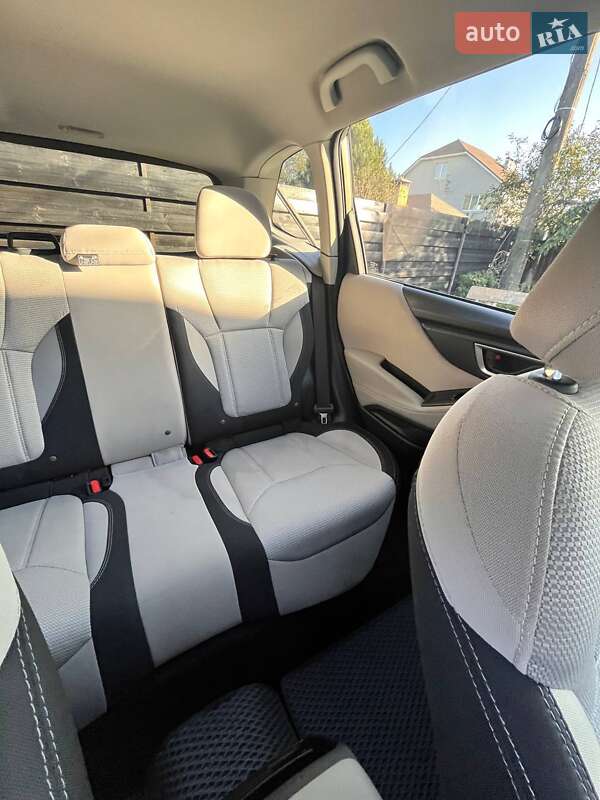 Внедорожник / Кроссовер Subaru Forester 2019 в Днепре