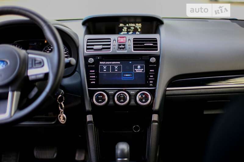 Внедорожник / Кроссовер Subaru Forester 2017 в Киеве