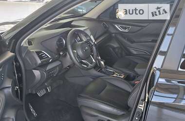 Позашляховик / Кросовер Subaru Forester 2021 в 