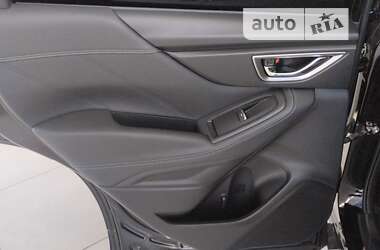 Позашляховик / Кросовер Subaru Forester 2021 в 