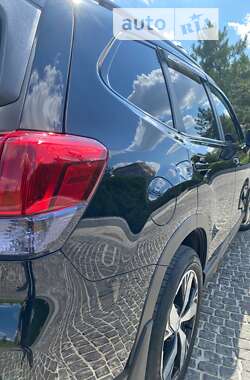 Позашляховик / Кросовер Subaru Forester 2021 в 
