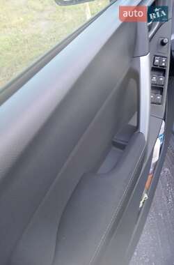 Внедорожник / Кроссовер Subaru Forester 2014 в 