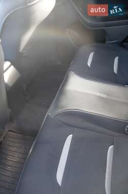 Внедорожник / Кроссовер Subaru Forester 2014 в 