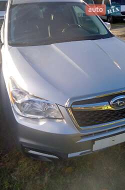 Внедорожник / Кроссовер Subaru Forester 2014 в 