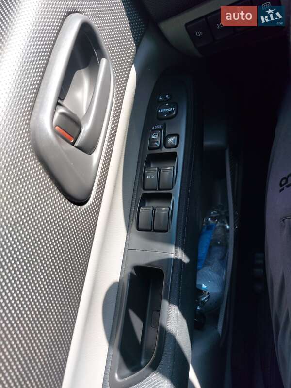 Позашляховик / Кросовер Subaru Forester 2006 в Києві фото 2 Позашляховик / Кросовер Subaru Forester 2006 в Києві