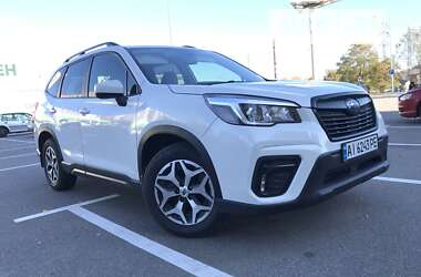 Позашляховик / Кросовер Subaru Forester 2019 в Києві