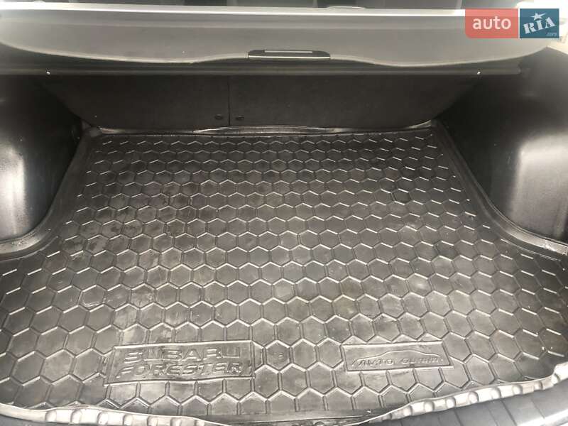 Позашляховик / Кросовер Subaru Forester 2010 в Надвірній