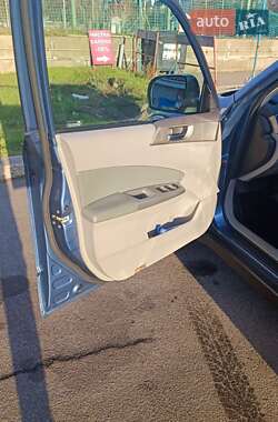 Внедорожник / Кроссовер Subaru Forester 2010 в Днепре