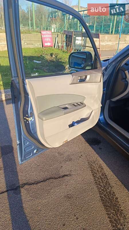 Внедорожник / Кроссовер Subaru Forester 2010 в Днепре