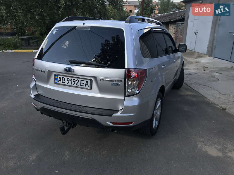 Внедорожник / Кроссовер Subaru Forester 2010 в Жмеринке