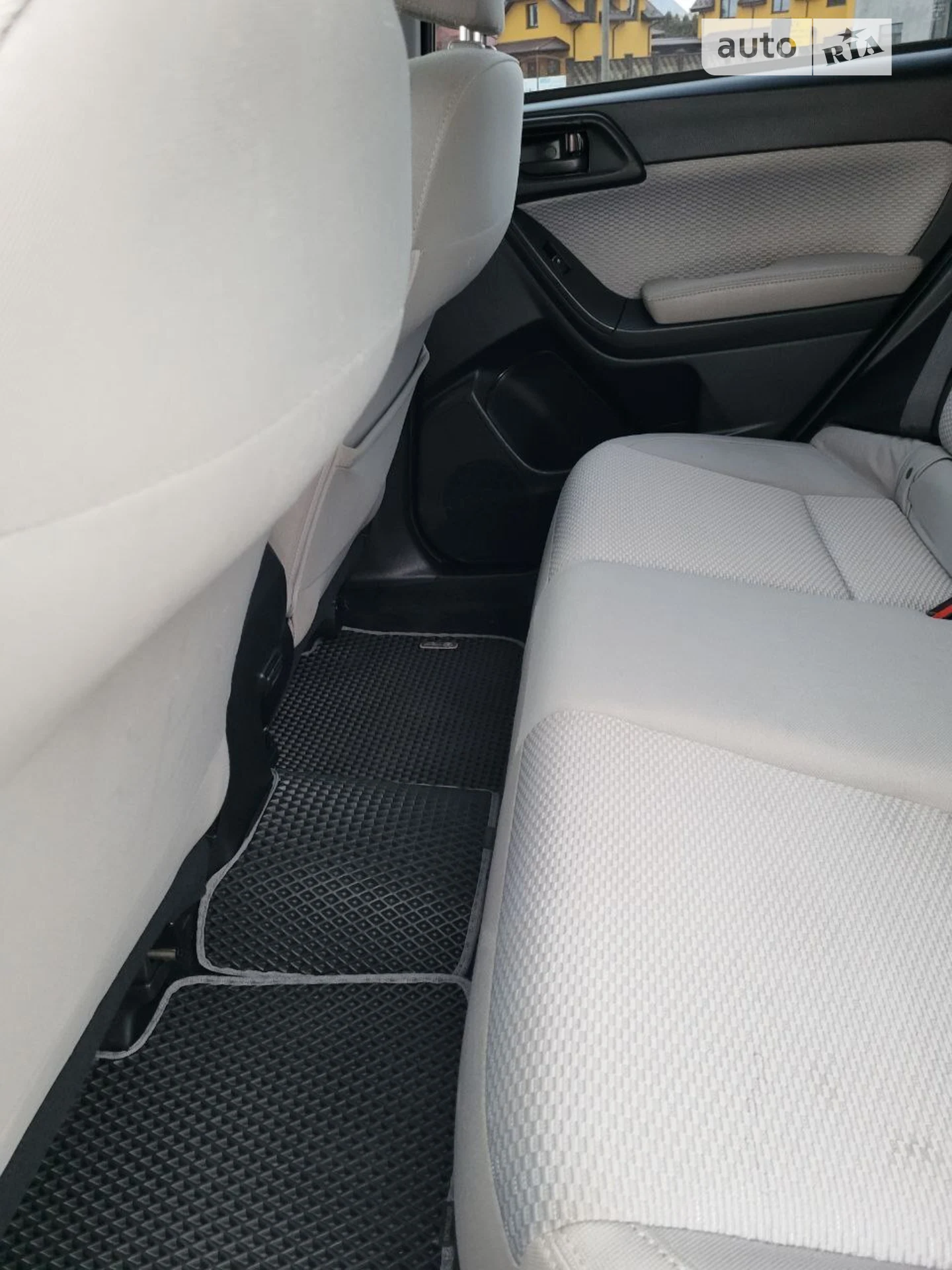 2017 Subaru Forester - мініатюра 9