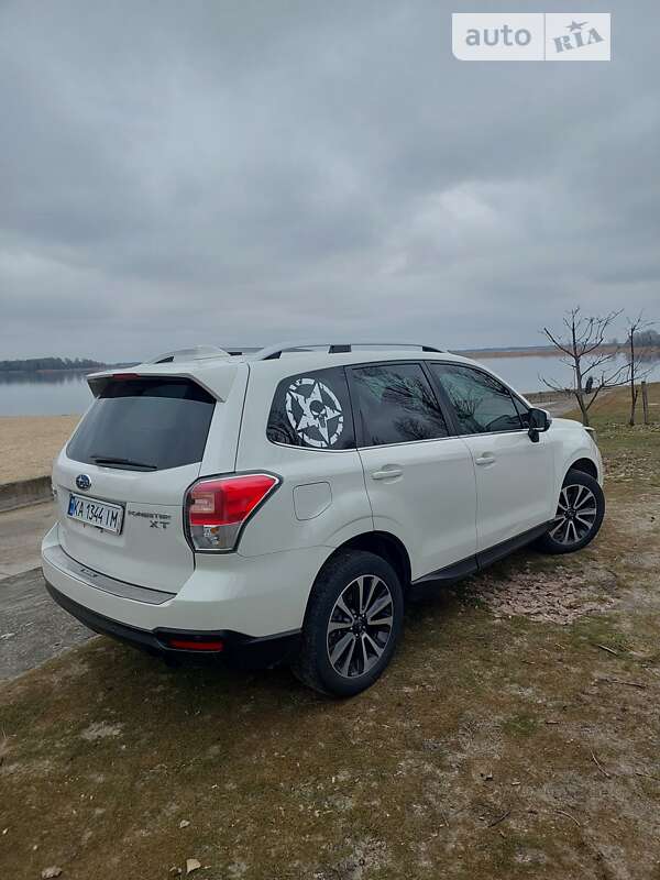 Внедорожник / Кроссовер Subaru Forester 2018 в Украинке
