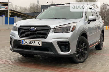 Внедорожник / Кроссовер Subaru Forester 2020 в Киеве