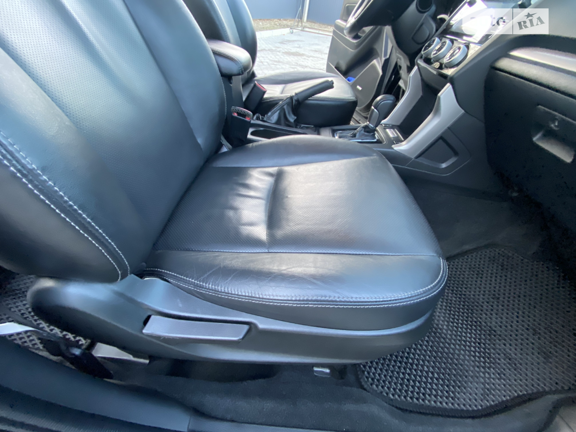 2016 Subaru Forester - мініатюра 76