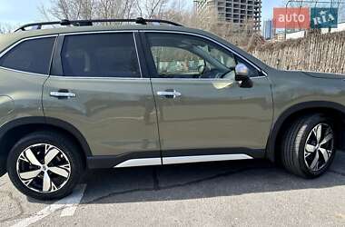 Позашляховик / Кросовер Subaru Forester 2018 в Дніпрі