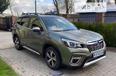 Позашляховик / Кросовер Subaru Forester 2019 в Києві