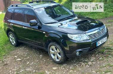 Позашляховик / Кросовер Subaru Forester 2010 в Львові