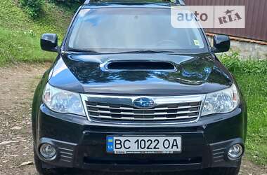 Позашляховик / Кросовер Subaru Forester 2010 в Львові