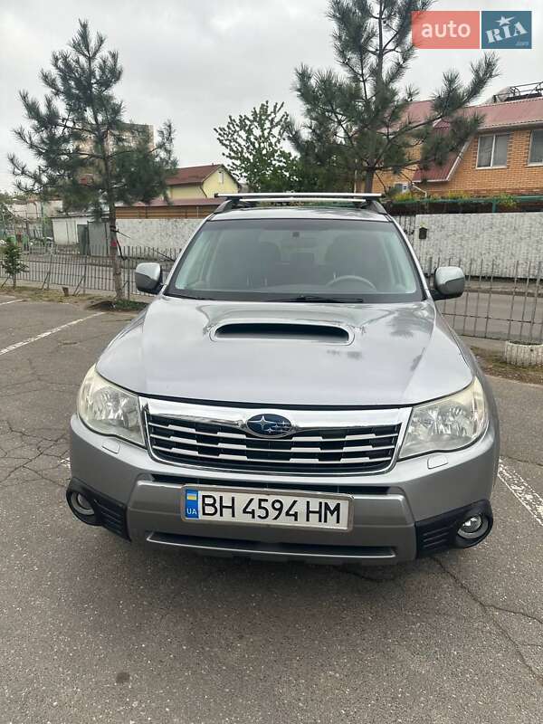 Внедорожник / Кроссовер Subaru Forester 2010 в Одессе