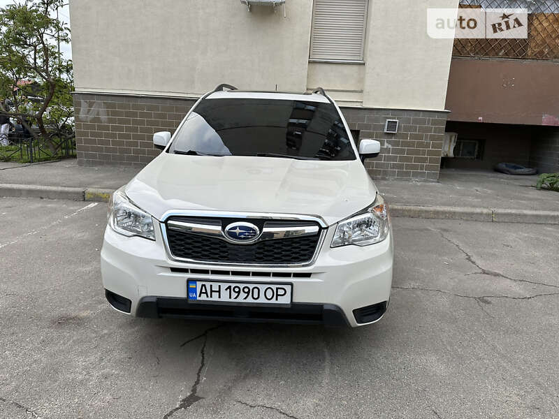 Внедорожник / Кроссовер Subaru Forester 2015 в Киеве